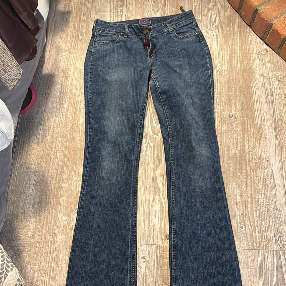 Wrangler - Picture 5 of 6